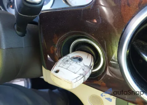 2014 Mercedes-Benz Glk 350 из США, поврежденный, VIN WDCGG5HB3EG337168